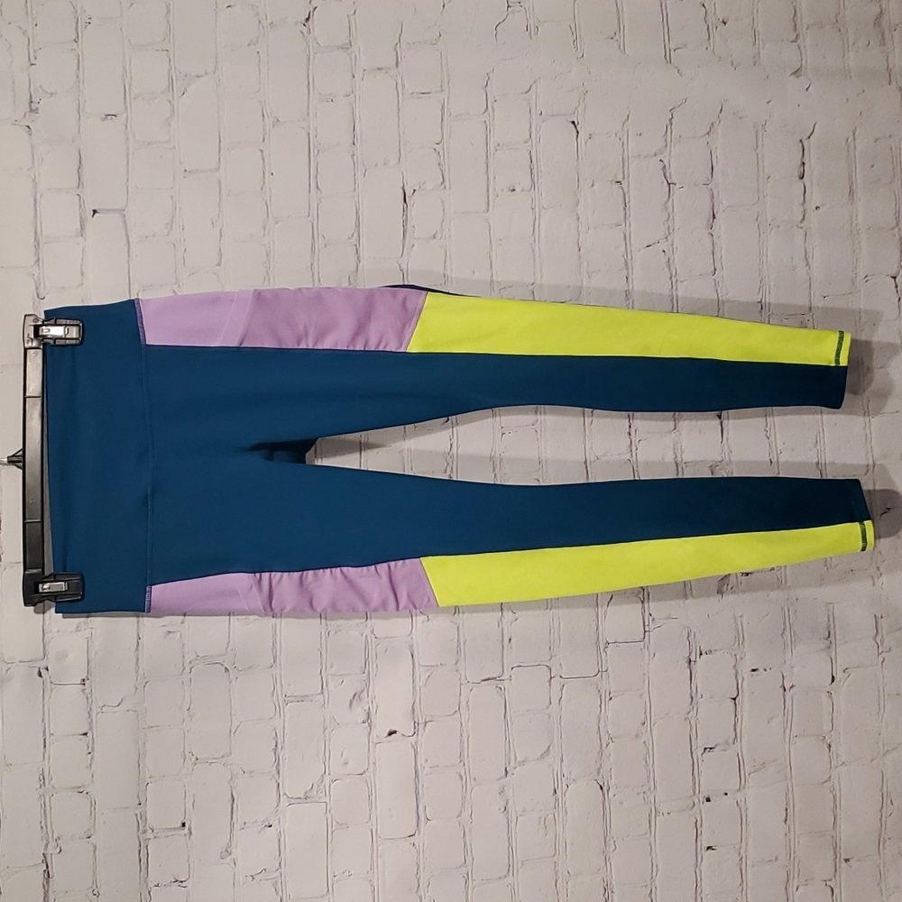 COPY - Fabletics PowerHold on the go high waisted leggings